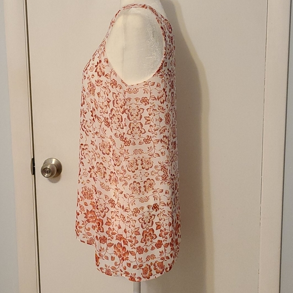 Max Studio Sleeveless Blouse - Picture 2 of 6